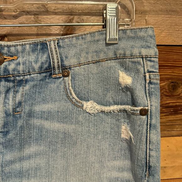 Vintage Y2K Distressed Denim Mini Cut Off Low Rise Skirt by Celebrity Pink Sz 9 - Picture 7 of 14